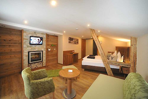 Neues Doppelzimmer Himmelreich mit begehbarem Kleiderschrank Top ausgestattete Hotelzimmer in Bodenmais